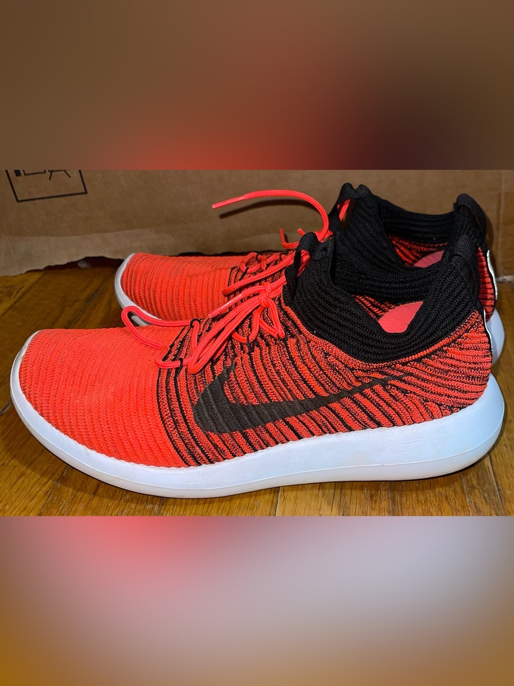 Nike Roshe Two Flyknit - Red/Black Womens 8.5